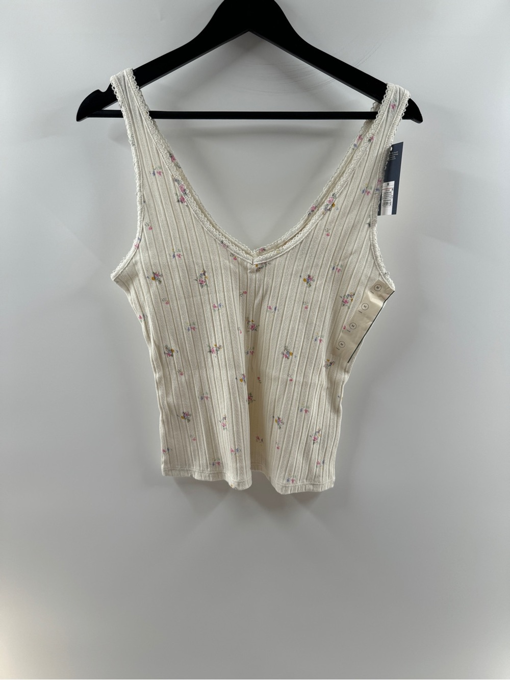 NWT Universal Thread Ribbed Tank Tops 2 Pack – Women’s Medium - Picture 2 of 8